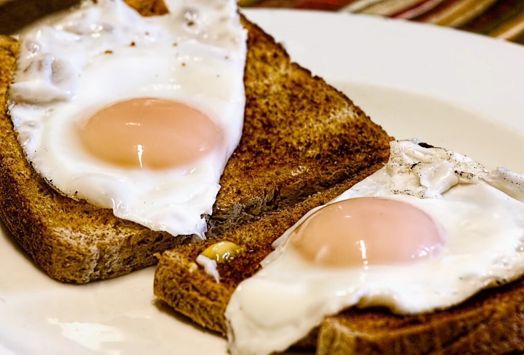 7 Benefits of Eating Eggs Every Day