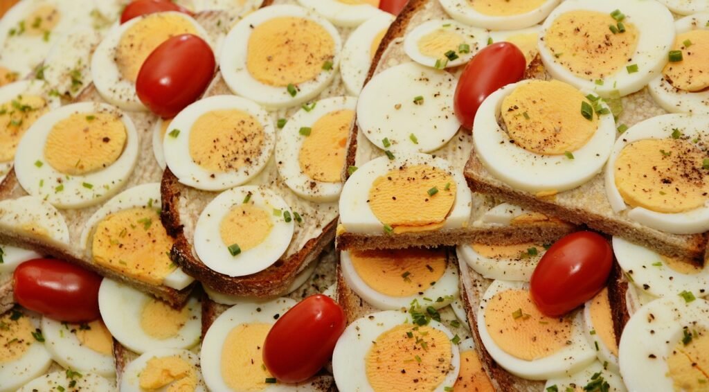 Protein in One Egg Yolk