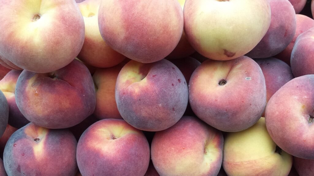 Top 15 Low-Sugar Fruits That Help Control Blood Sugar Naturally